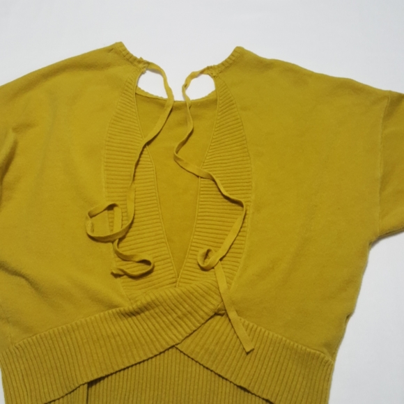 Woven Heart open Tie Back Sweater - Picture 10 of 13